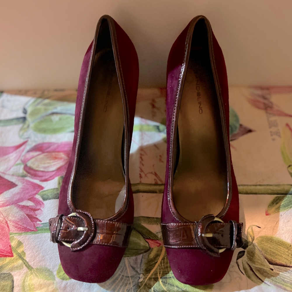 Maroon pumps size 8.5